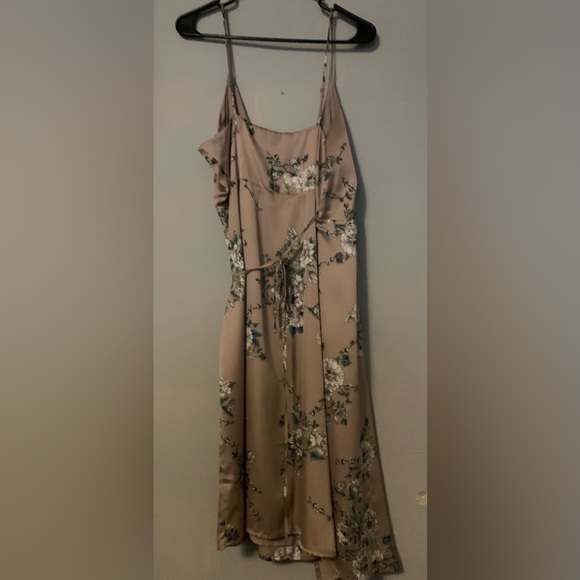 Astr Floral Wrap Dress - Picture 2 of 3